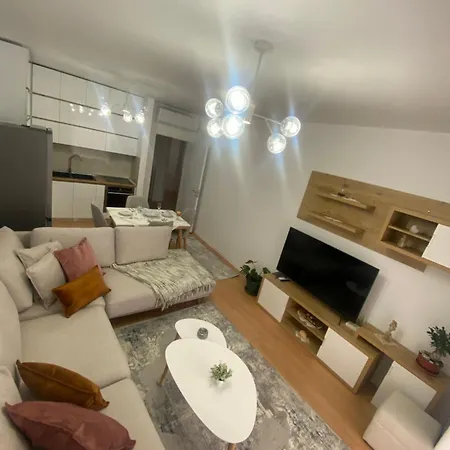 Neri's * Tirana